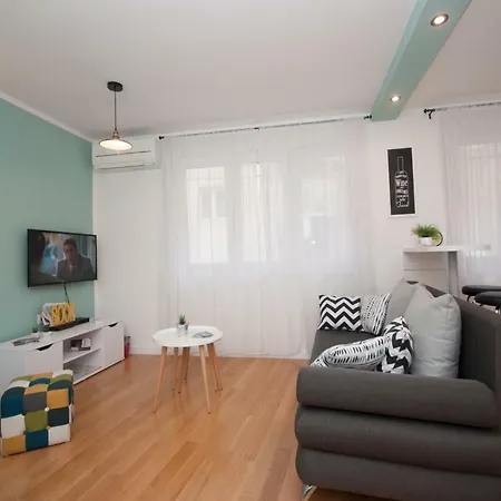 Апартаменти Mia *