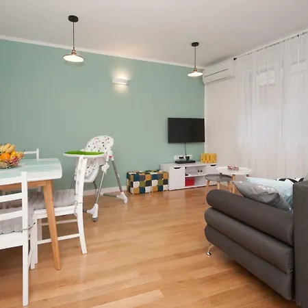 Mia Apartment *
